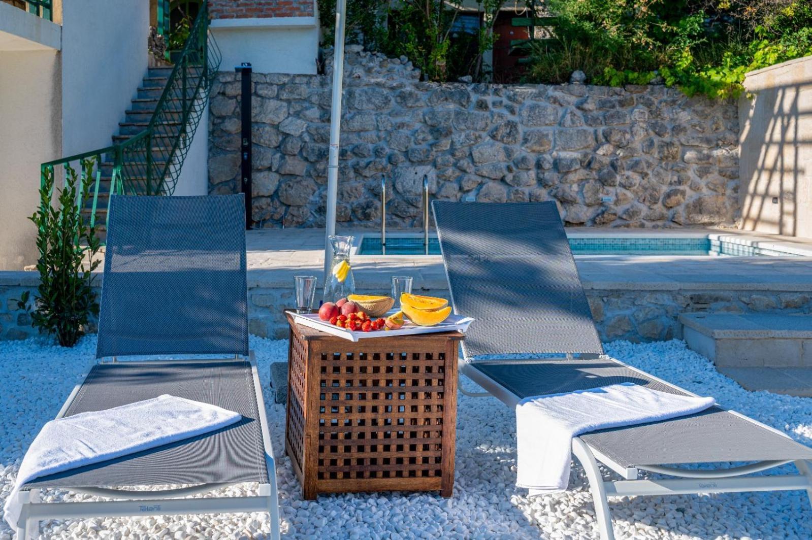 House Dida Mate - Cozy House In Nature With Heated Pool Tučepi Esterno foto