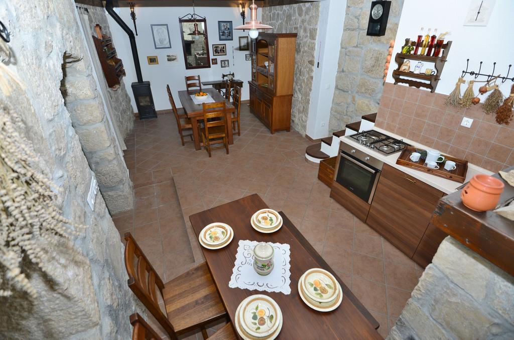 House Dida Mate - Cozy House In Nature With Heated Pool Tučepi Esterno foto