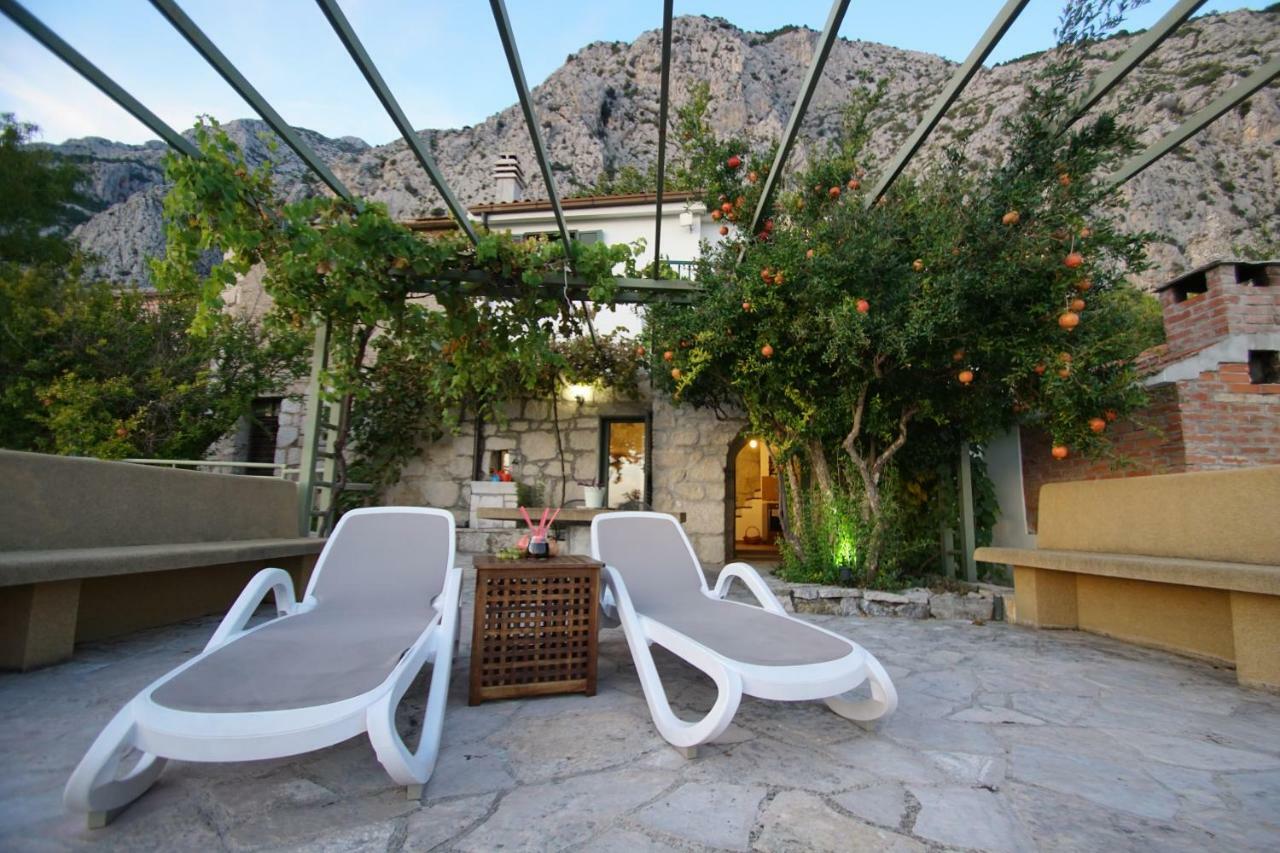House Dida Mate - Cozy House In Nature With Heated Pool Tučepi Esterno foto