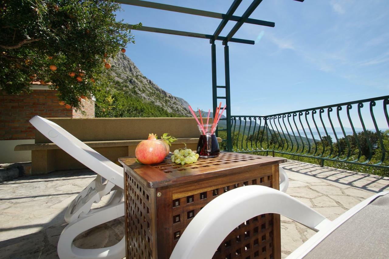 House Dida Mate - Cozy House In Nature With Heated Pool Tučepi Esterno foto